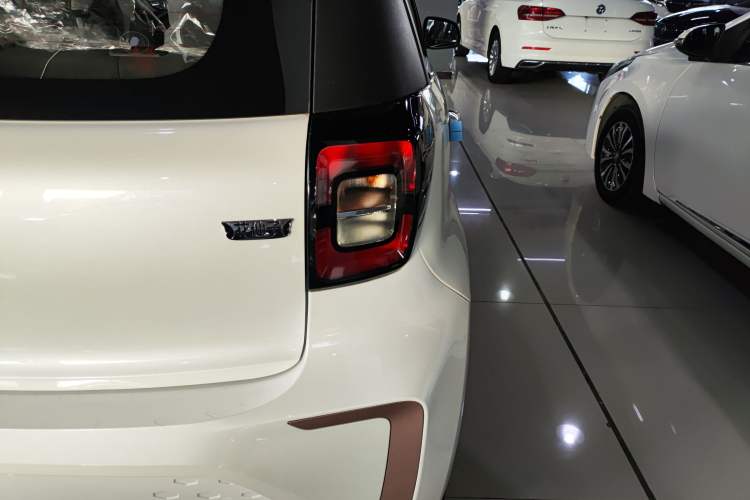 Used JAC Yiwei E10X 2024 Charming Edition 301km Lite