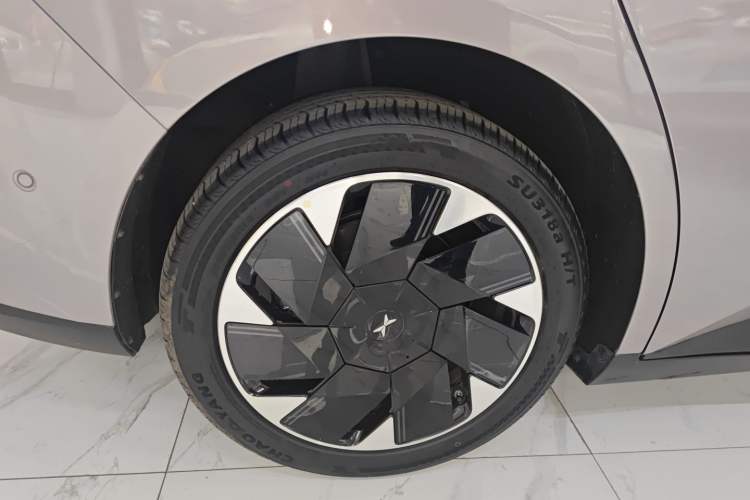 Used XPeng MONA M03 2025 600 with Ultra-Long Range Max Right Rear Wheel Hub