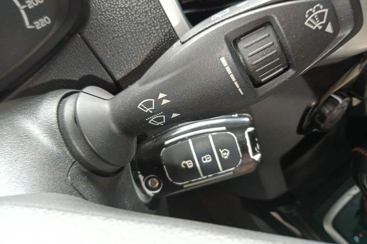 Used Ford EcoSport 2013 1.5L Automatic Fashion Model