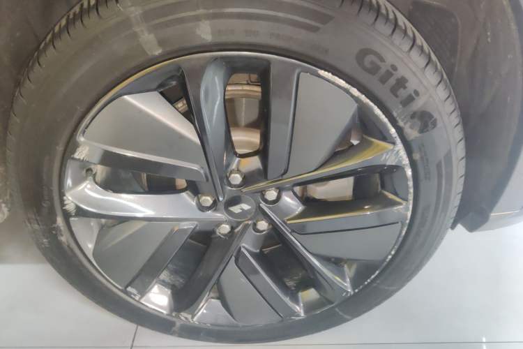 Used Li Auto L9 2022 Max model
