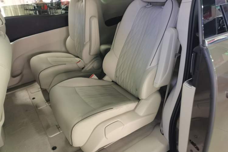 Used Buick GL8 2023 Land Executive Class 652T Luxury Model