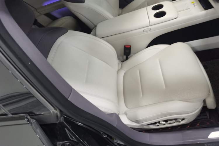 Used Avatr 06 2025 Pro Range-Extended Edition
