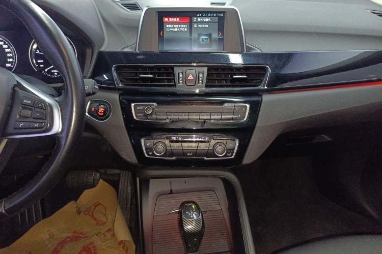 Used BMW X1 2018 sDrive20Li Leading Model