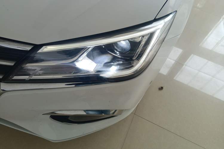 Used Roewe i5 2019 1.5L Automatic 4G Connected Linghao Flagship Edition