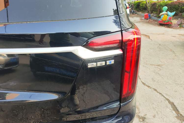 Used Cadillac XT6 2022 2.0T Six-Seater Four-Wheel Drive Luxury Version