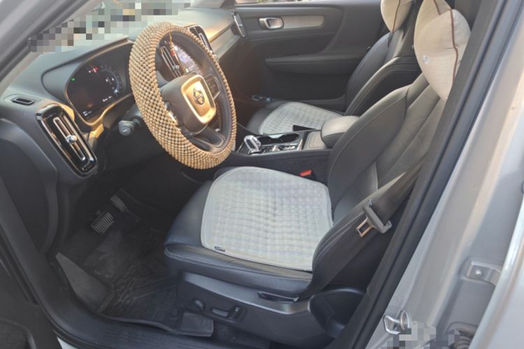 Used Volvo XC40 2023 B4 4x4 Smart Luxury Edition
