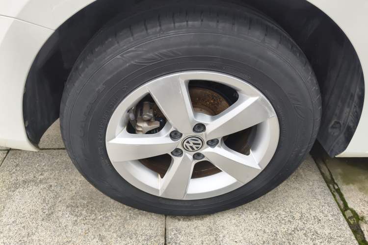 Used Volkswagen Lavida 2019 Lavida Start 1.5L Automatic Trendy Version China VI Standard Right Rear Wheel Hub