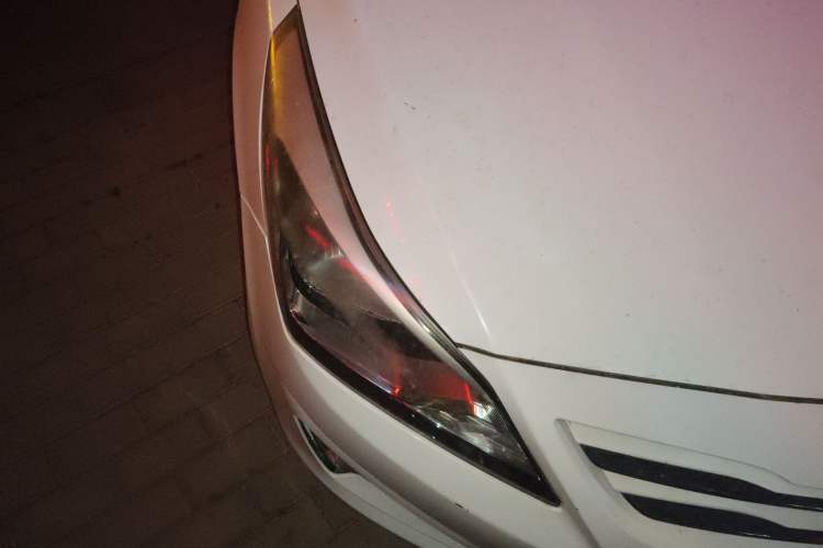 Used Hyundai Verna Ray 2014 1.4L Automatic GLX
