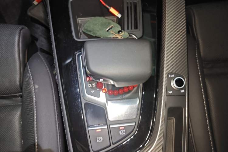 Used Audi A4L 2023 40 TFSI Luxury Dynamic Model