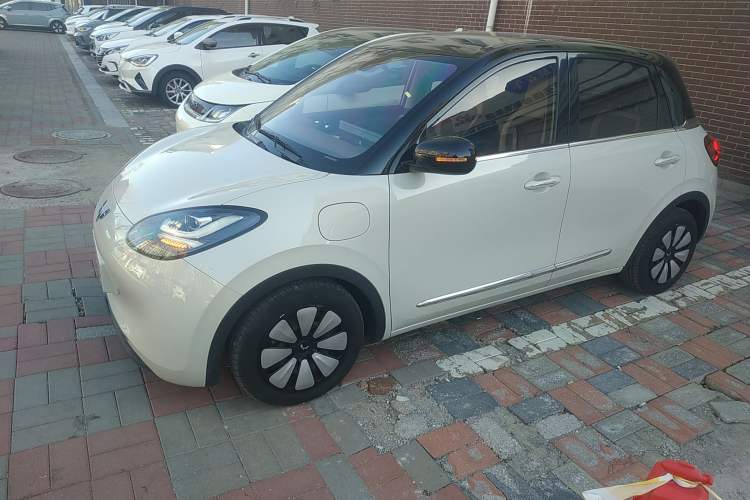 Used Wuling Bingo 2023 333 km Enjoyment Version
