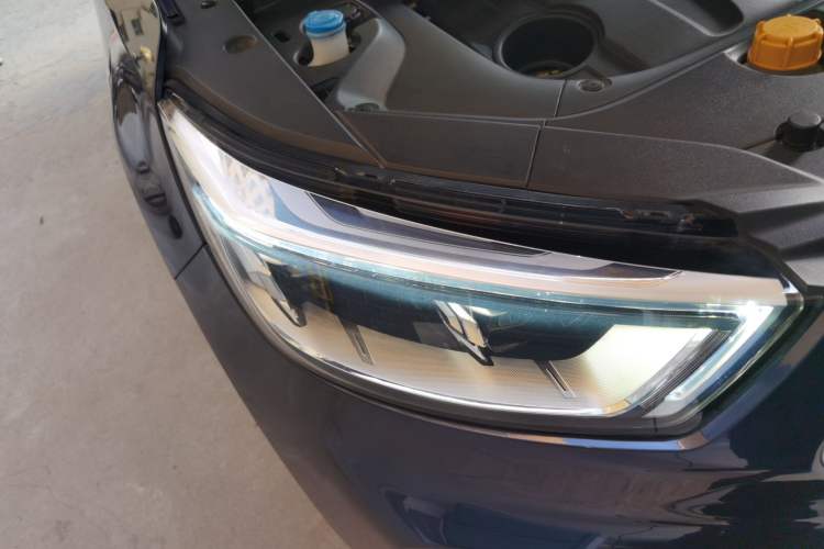 Used CHANGAN OSHAN COS1 2018 1.5T Automatic Smart 7-Seater Right Front Headlight