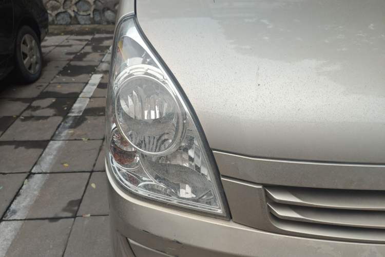 Used Wuling Rongguang 2019 1.2L S Van Standard Model with 5 Seats
