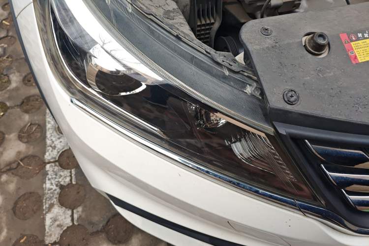 Used Baojun 310W 2017 1.5L Manual Comfort Version China VI Emission Standard
