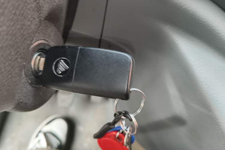 Used Foton Toano 2023 Cummins 2.8T Manual Jixiang Van Extended Wheelbase Ultra-High Roof Rear Dual Tires 3-Seater Vehicle Key