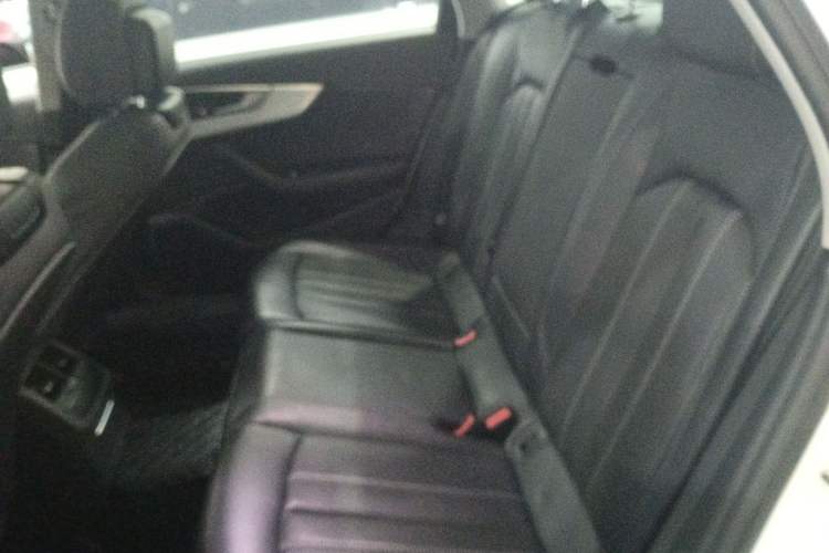 Used Audi A4L 2022 40 TFSI Fashion Dynamic Model