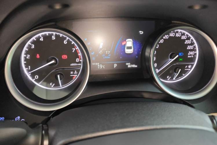 Used Toyota Camry 2018 2.5G Luxury Edition Instrument Cluster