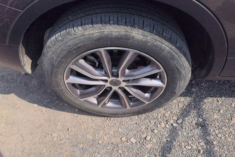 Used Geely Auto Emgrand X7 Sport 2021 Million Edition 1.8TD DCT Two-Wheel Drive Luxury Model
