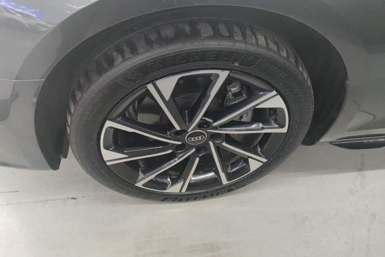 Used Audi A4L 2023 40 TFSI Luxury Dynamic Model