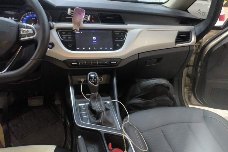 Used Geely Auto Vision X3 2019 Upgraded Model 1.5L CVT Prestige Version
