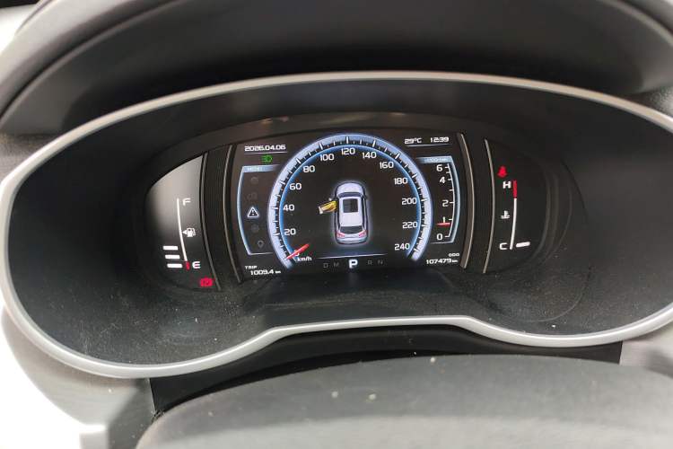 Used Geely Auto Emgrand X7 Sport 2016 1.8TD Automatic ZhiZun Version Instrument Cluster
