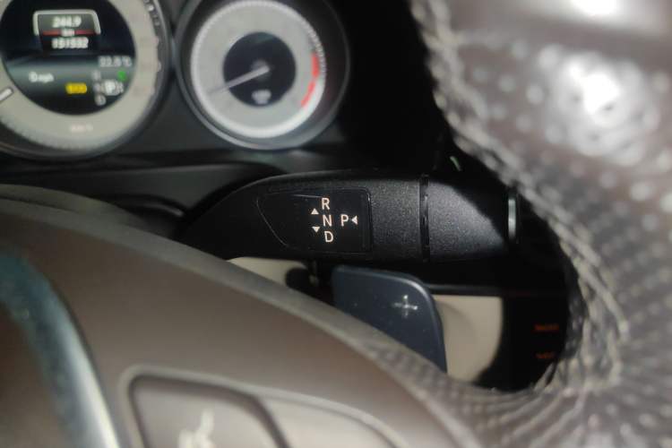 Used Mercedes-Benz E-Class 2015 Restyled E 260 L Sport Edition Gear Lever