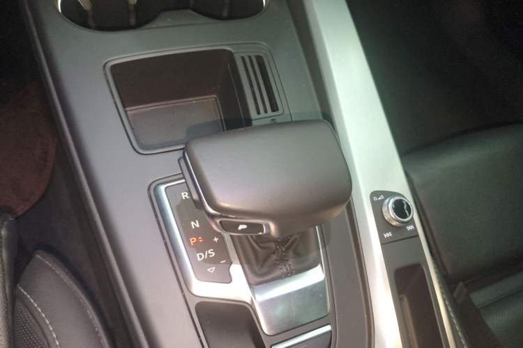 Used Audi A4L 2023 40 TFSI Fashion Dynamic Model