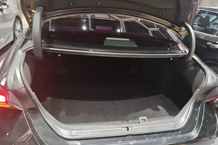 Used Toyota Avalon 2022 2.5L Luxury Edition
