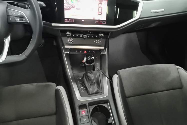 Used Audi Q3 2021 35 TFSI Fashion Dynamic Model