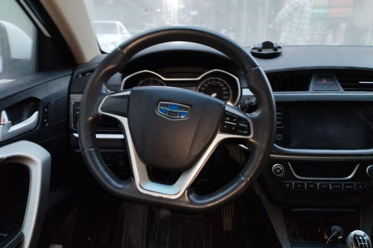 Used Geely Auto Emgrand 2017 Sedan Million Edition 1.5L Manual - Upward Version