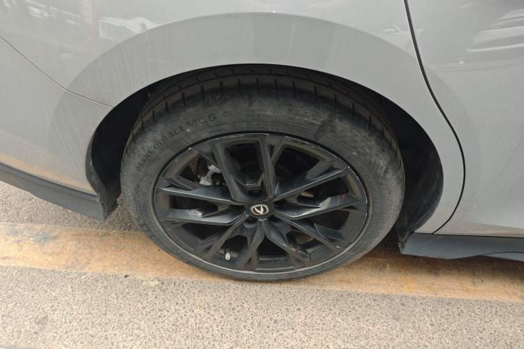 Used CHANGAN UNI-V 2024 1.5T Prestige Edition
