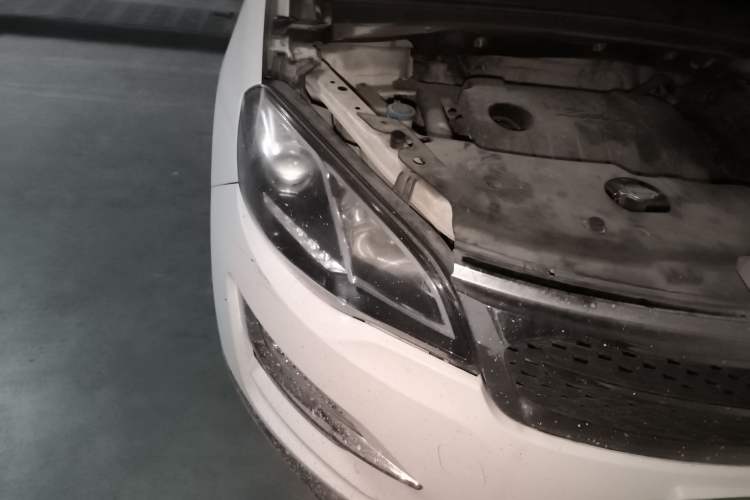 Used Zotye Domy X5 2015 1.5T Manual Luxury Version China IV Standard