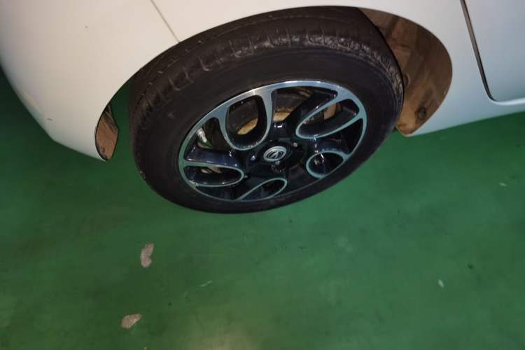 Used CHANGAN Benni E-Star 2021 National Edition Colorful Version Lithium Iron Phosphate (31.86 kWh) Right Rear Wheel Hub