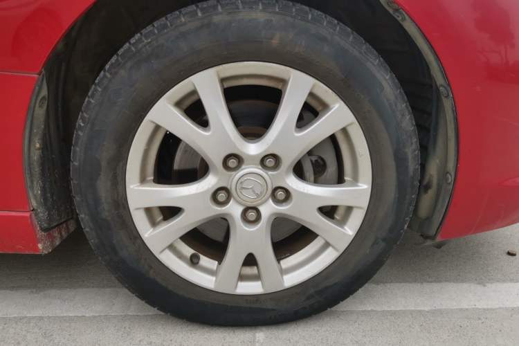 Used Mazda 6 2009 2.5L Automatic Supreme Edition Right Front Wheel Hub