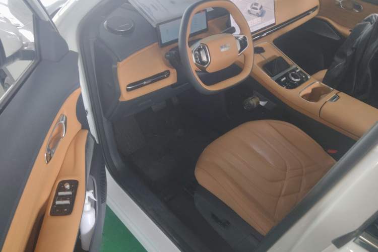 Used Geely Galaxy Galaxy Xingjian 7 EM-i 2025 120km Exploration+ Version