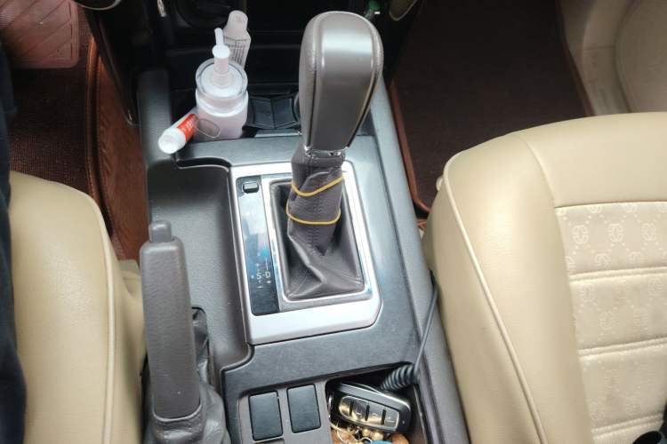 Used Toyota Prado 2015 2.7L TXL Middle East Version
