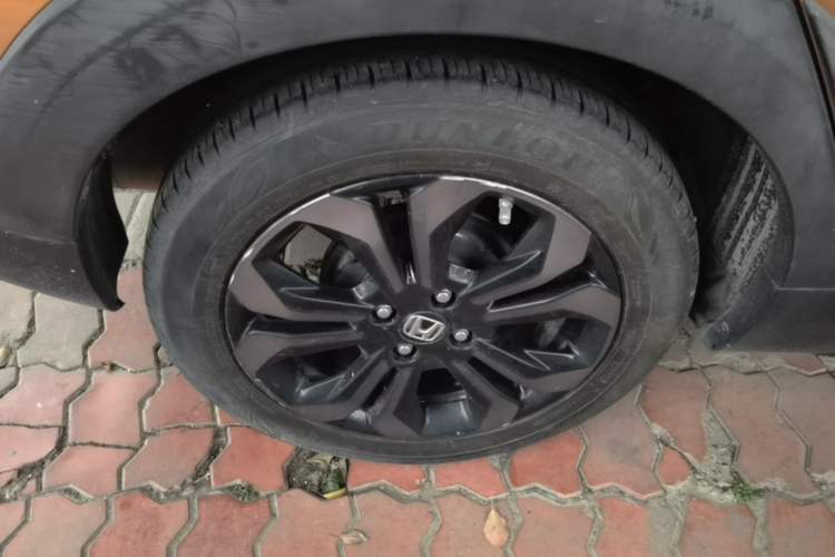 Used Honda LIFE 2021 1.5L CVT CRO-SS Fun Edition Right Rear Wheel Hub