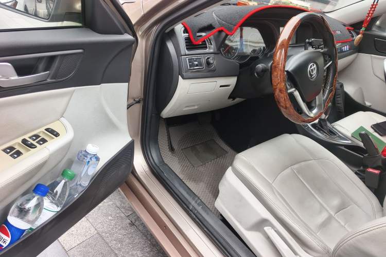 Used Brilliance H530 2011 1.6L Automatic Luxury Version
