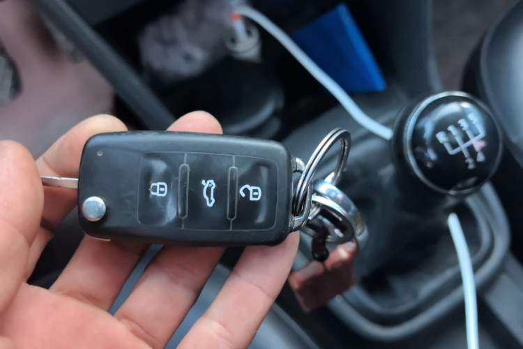 Used Volkswagen Santana 2015 1.6L Manual Comfort Edition Vehicle Key