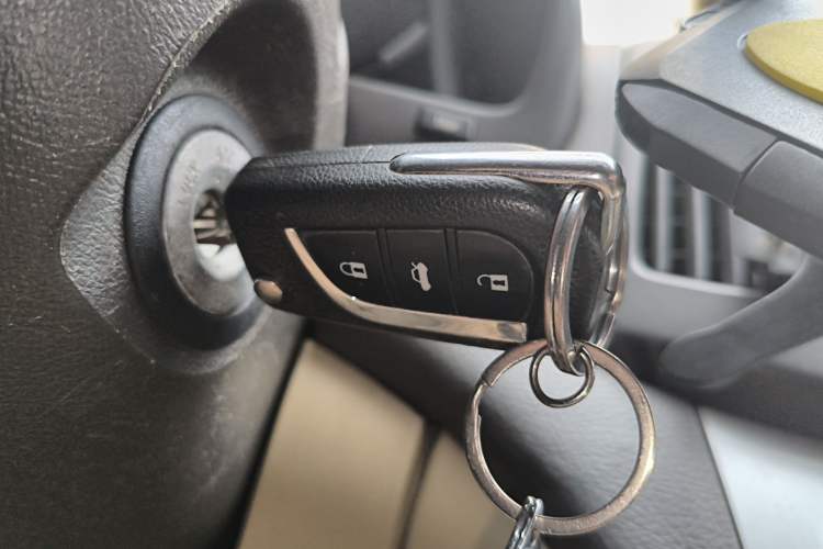 Used Hyundai Celesta 2010 1.6L MT GL Vehicle Key