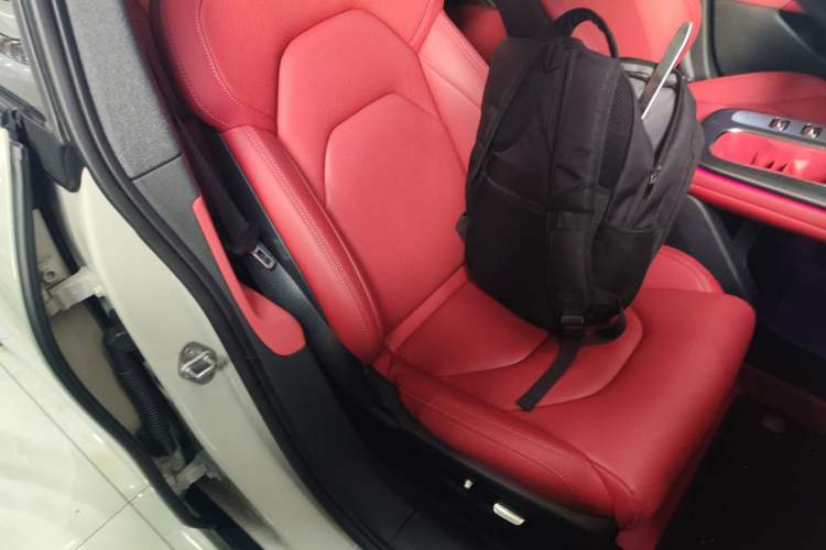 Used Xiaomi Auto SU7 2024 Rear-Drive Long-Range Intelligent Driving Version
