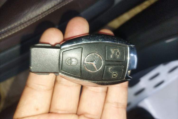 Used Mercedes-Benz GLC 2017 GLC 260 4MATIC Luxury Model