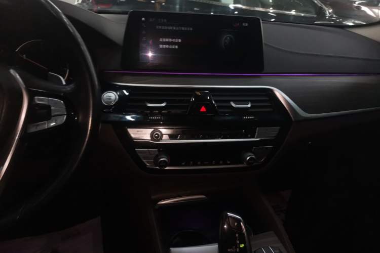 Used BMW 5 Series 2018 Revised Version 530Li Leading Edition Luxury Package
