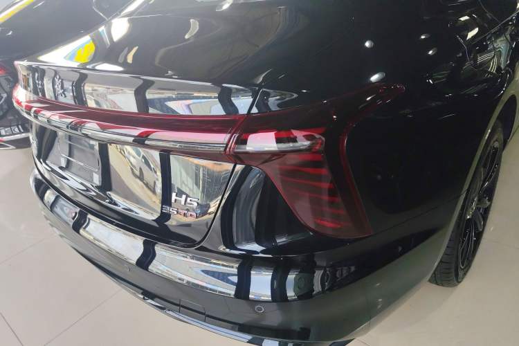 Used Hongqi H5 2025 Model 1.5T DCT Xuan Ying 2 Million Units Commemorative Edition Exterior 3