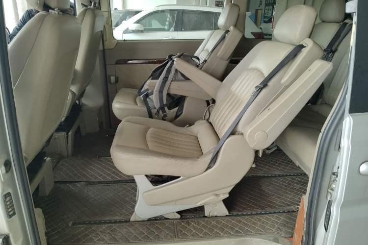 Used Mercedes-Benz Viano 2010 2.5L Luxury Edition Left Rear Seat