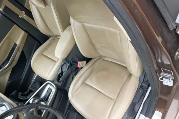 Used Ford Escort 2015 1.5L Automatic Fashion Model
