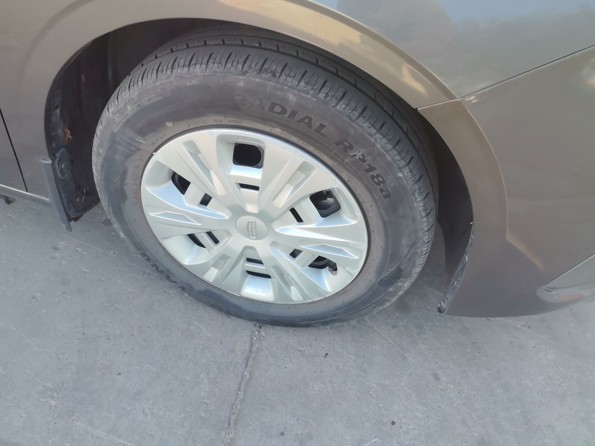 Geely Auto Emgrand 2023 4th Generation Champion Edition 1.5L Manual Luxury Model — снимка 5