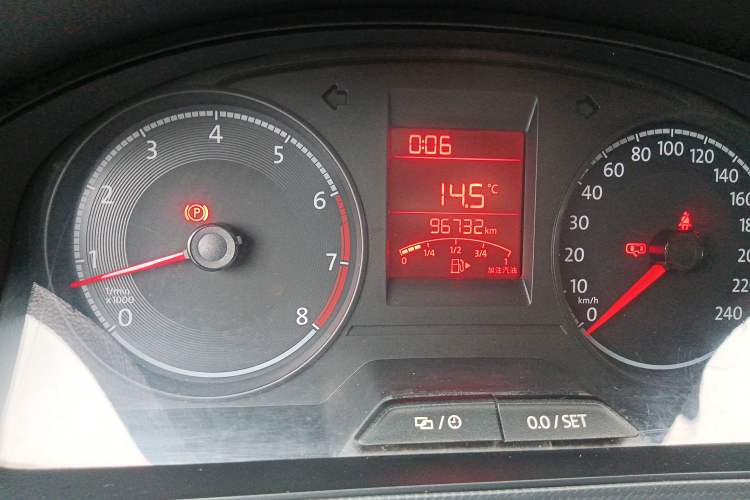 Used Volkswagen Santana 2016 1.6L Manual Fashion Edition