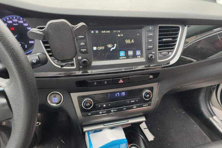 Used Hyundai Mistra 2016 1.8L Automatic Smart GLS
