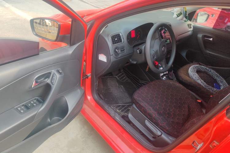 Used Volkswagen Polo 2013 1.6L Automatic Comfort Edition