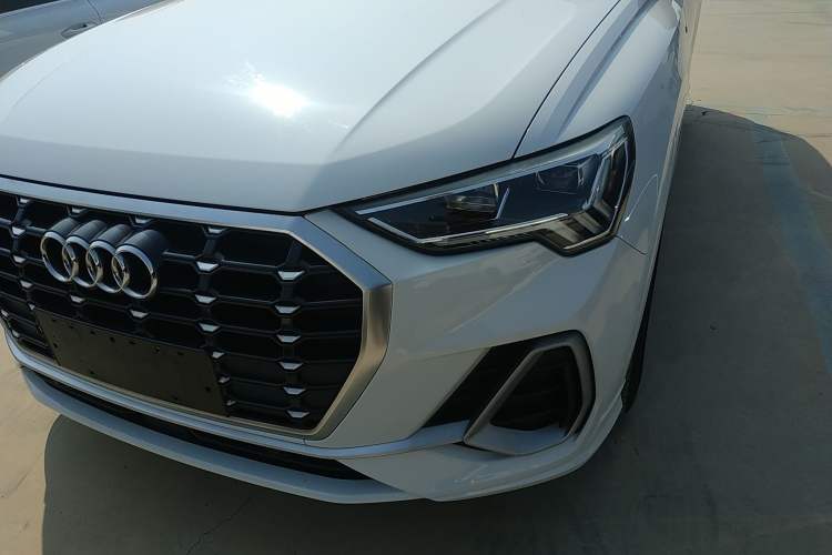 Used Audi Q3 2022 35 TFSI Fashion Dynamic Model